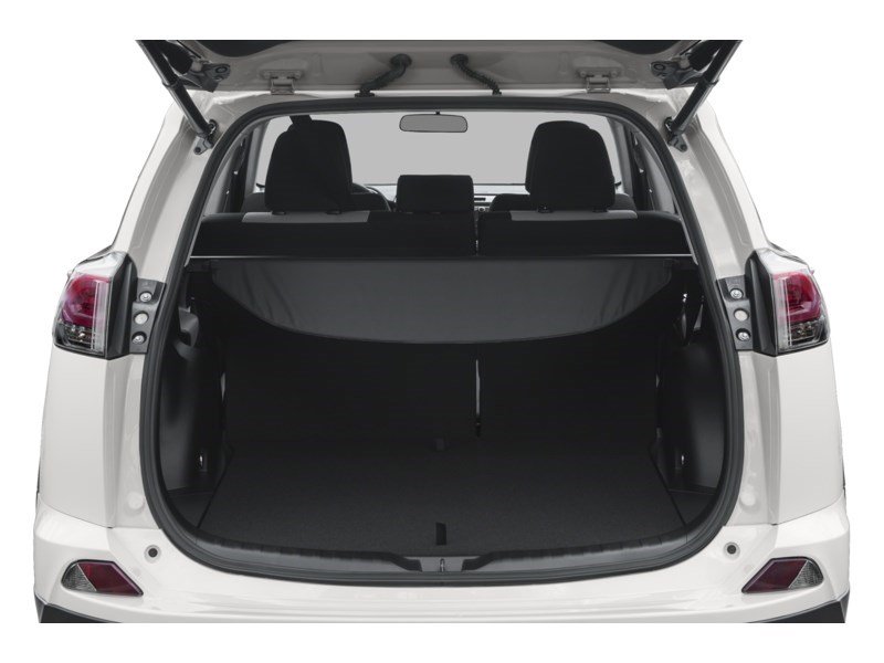 2018 Toyota RAV4 AWD XLE Exterior Shot 3