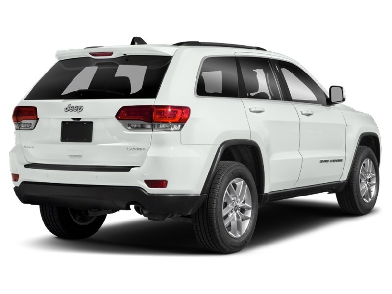 2019 Jeep Grand Cherokee Altitude 4x4 Exterior Shot 2