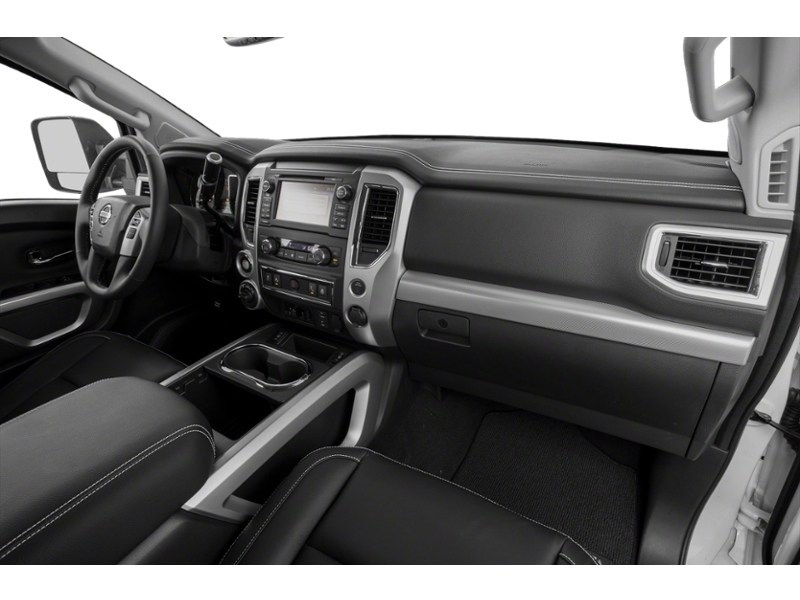 2018 Nissan Titan 4x4 Crew Cab PRO-4X Interior Shot 1