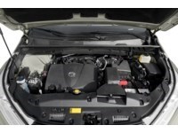 2019 Toyota Highlander AWD XLE | Sunroof | Leather | 8 Passenger Exterior Shot 3
