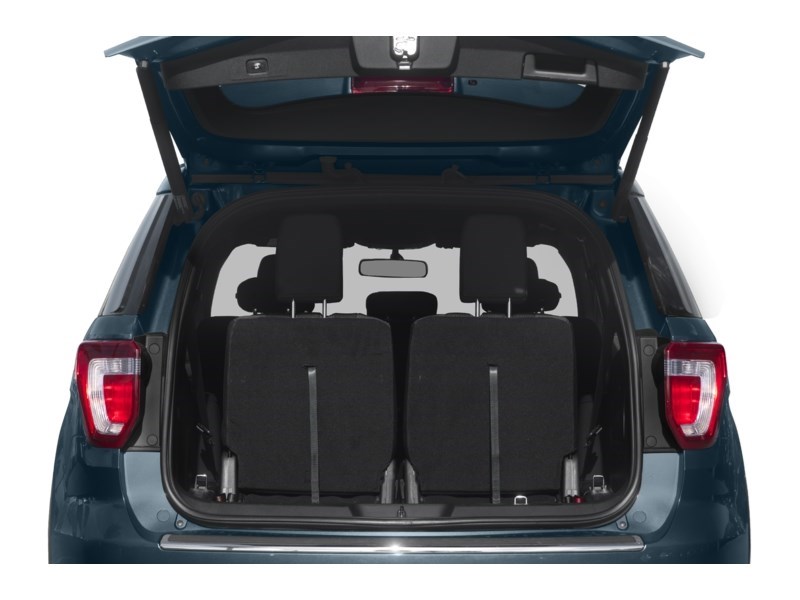 2019 Ford Explorer XLT 4WD Exterior Shot 4