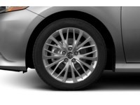2020 Toyota Camry Hybrid Hybrid XLE Auto Exterior Shot 5