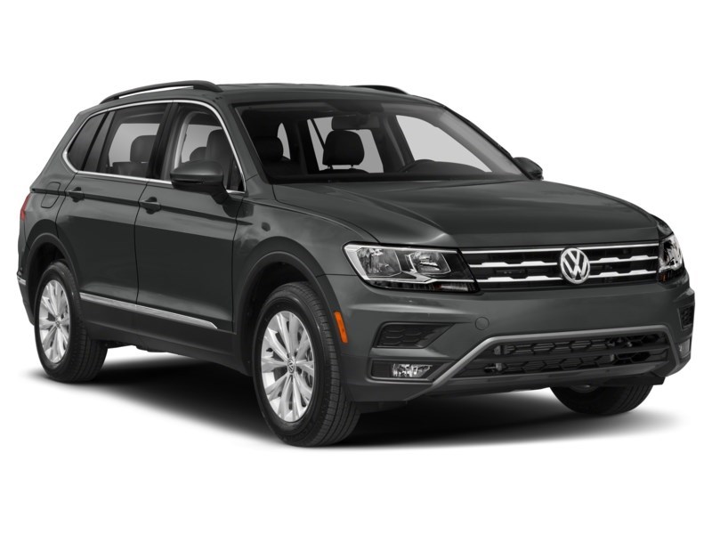 2018 Volkswagen Tiguan Comfortline 4MOTION *Ltd Avail* Exterior Shot 9