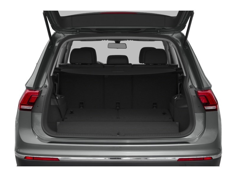 2018 Volkswagen Tiguan Comfortline 4MOTION *Ltd Avail* Exterior Shot 4