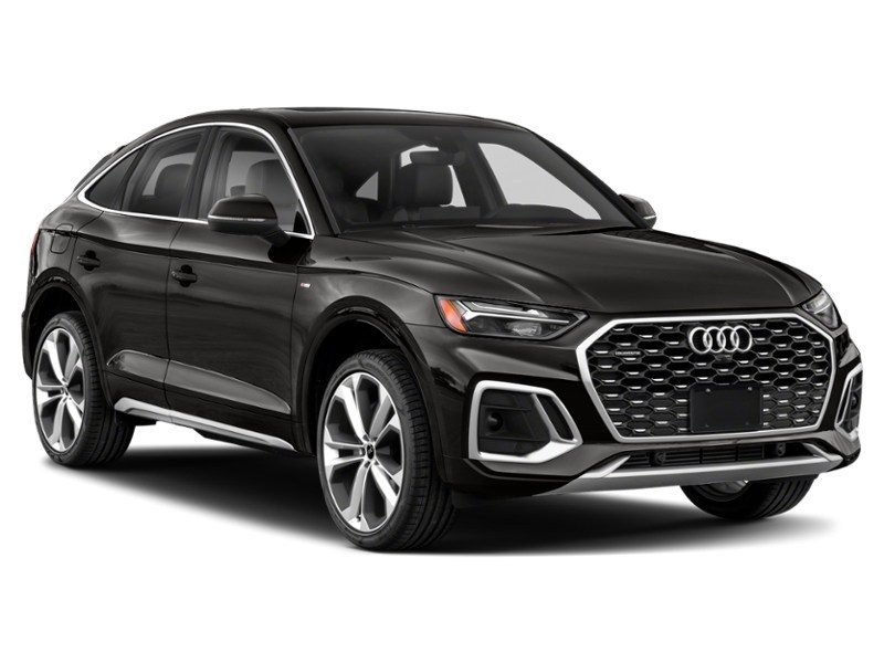 2021 Audi Q5 Sportback Progressiv 45 TFSI quattro Exterior Shot 8