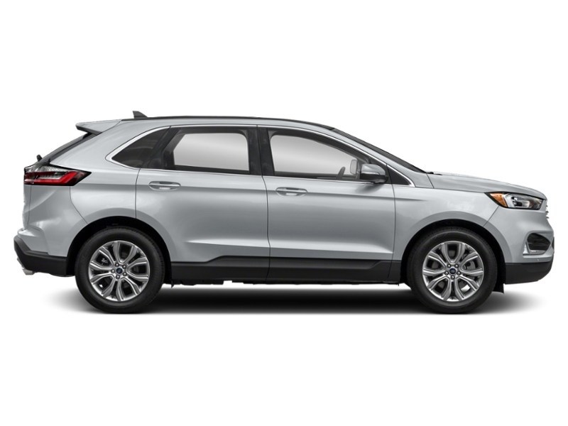 2022 Ford Edge Titanium AWD Exterior Shot 10