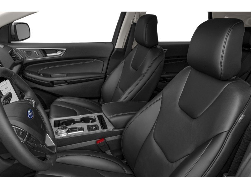 2022 Ford Edge Titanium AWD Interior Shot 4