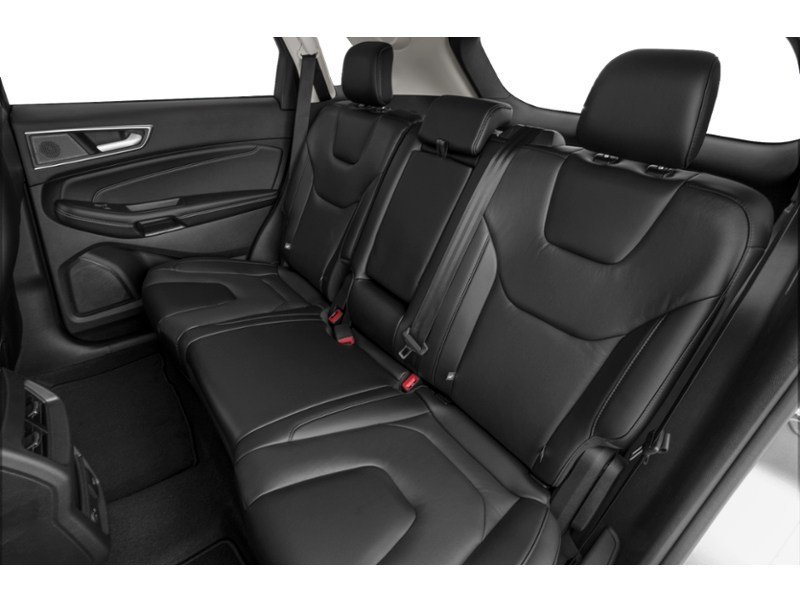 2022 Ford Edge Titanium AWD Interior Shot 5