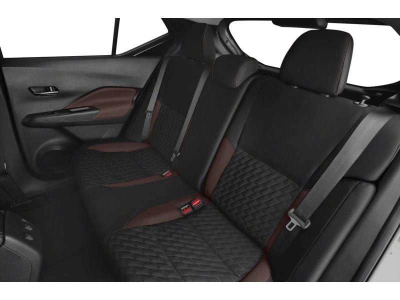 2021 Nissan Kicks SR FWD Interior Shot 5