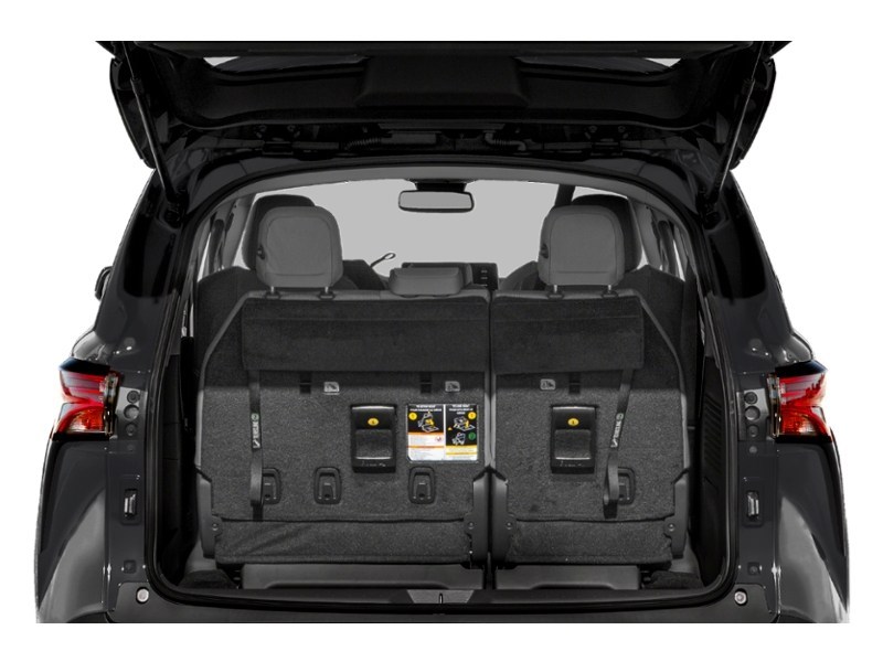 2022 Toyota Sienna LE 8-Passenger FWD Exterior Shot 4