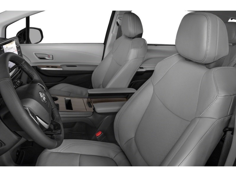 2026 Toyota Sienna Limited 7-Passenger AWD Interior Shot 4