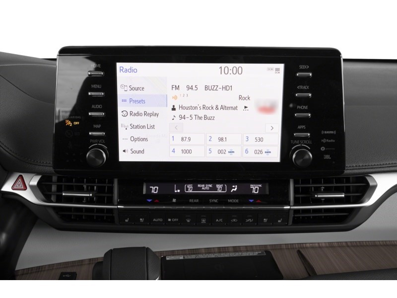2026 Toyota Sienna Limited 7-Passenger AWD Interior Shot 2