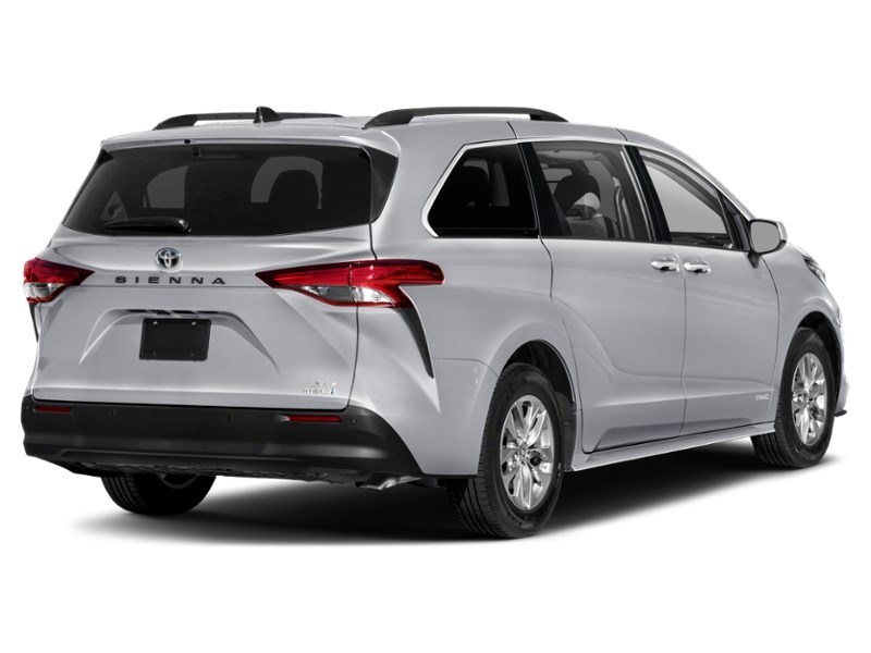 2024 Toyota Sienna XLE 8-Passenger FWD Exterior Shot 2