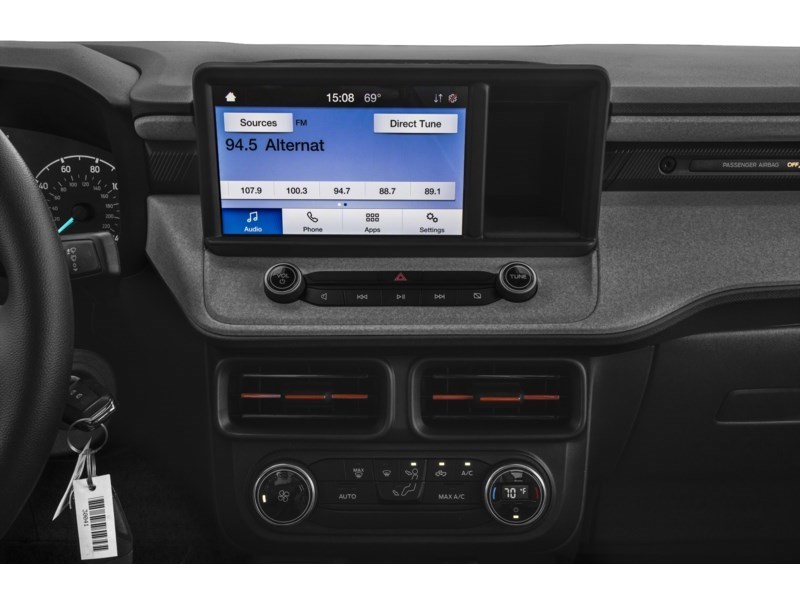 2024 Ford Maverick XLT AWD SuperCrew Interior Shot 2