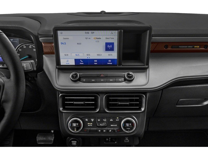 2022 Ford Maverick LARIAT AWD SuperCrew Interior Shot 2