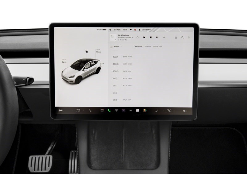 2023 Tesla Model Y RWD Interior Shot 2