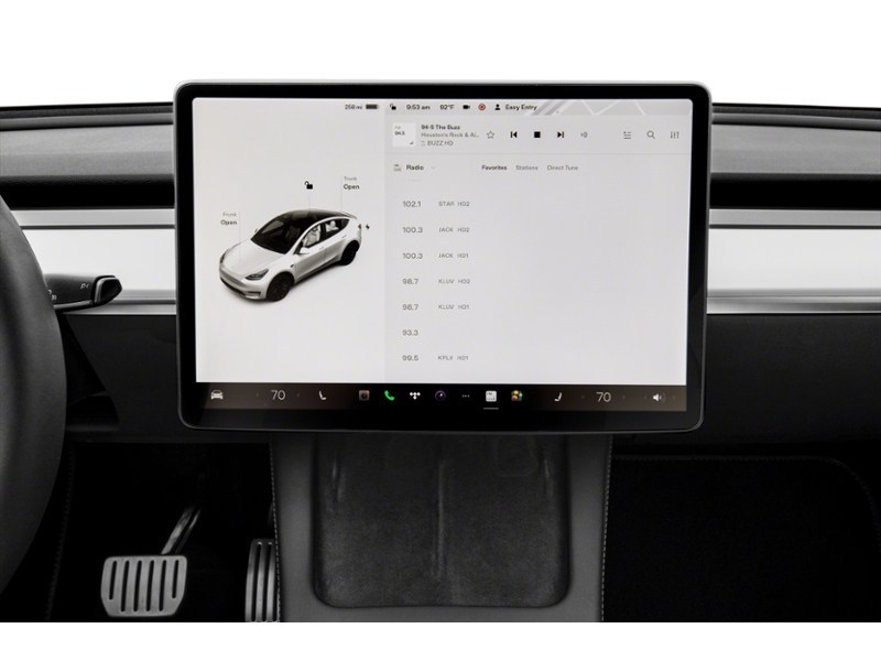 2023 Tesla Model Y Long Range AWD Interior Shot 2