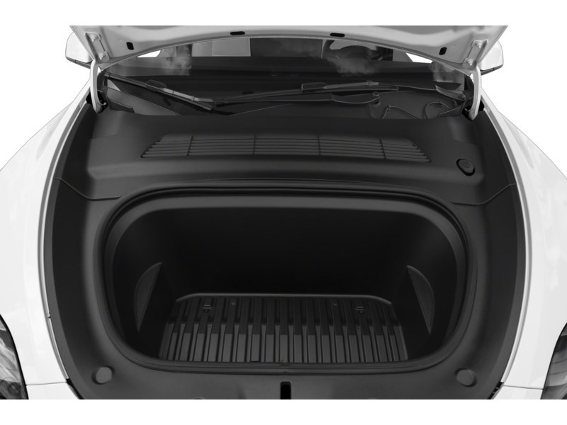 2023 Tesla Model Y RWD Exterior Shot 3