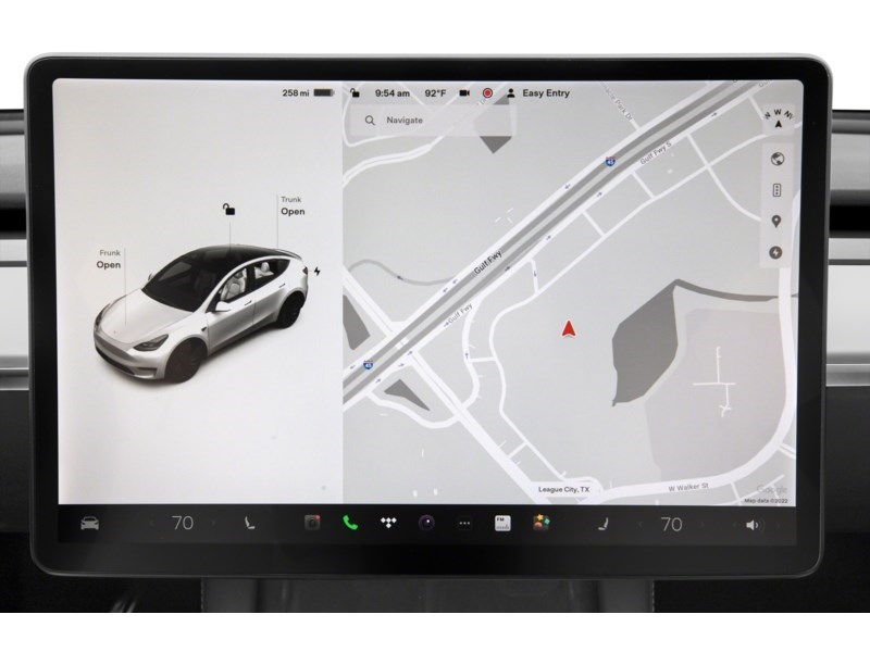 2023 Tesla Model Y RWD Interior Shot 8