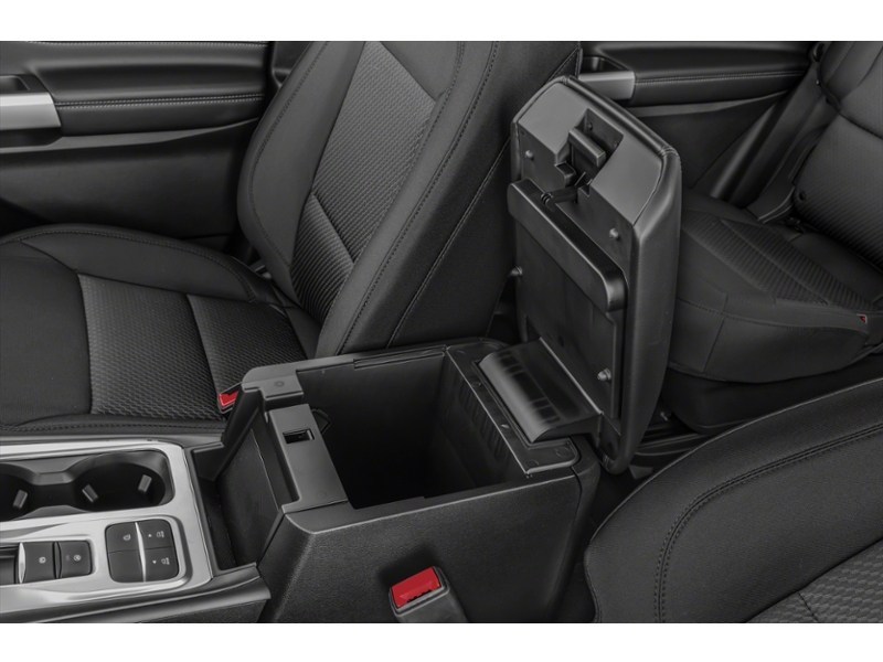 2024 Ford Explorer XLT 4WD Interior Shot 7
