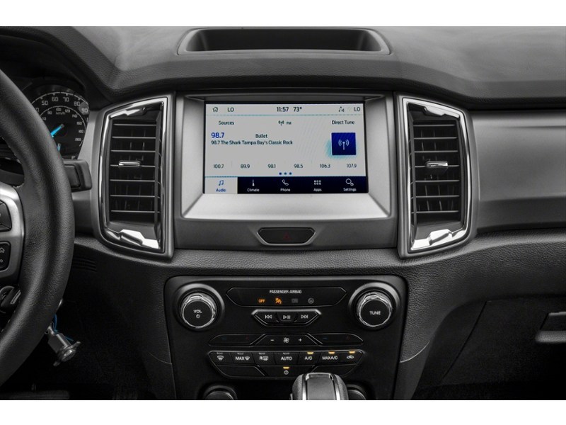 2023 Ford Ranger XLT 4WD SuperCrew 5' Box Interior Shot 2