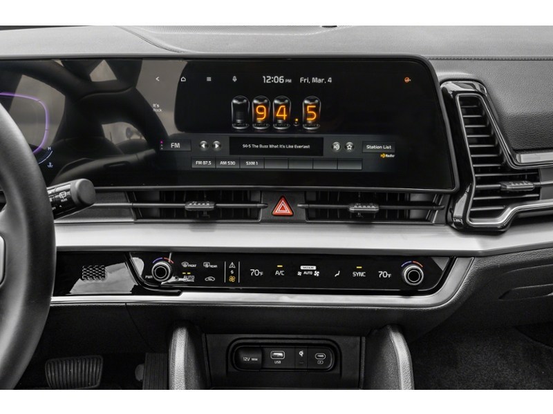 2024 Kia Sportage EX AWD Interior Shot 2