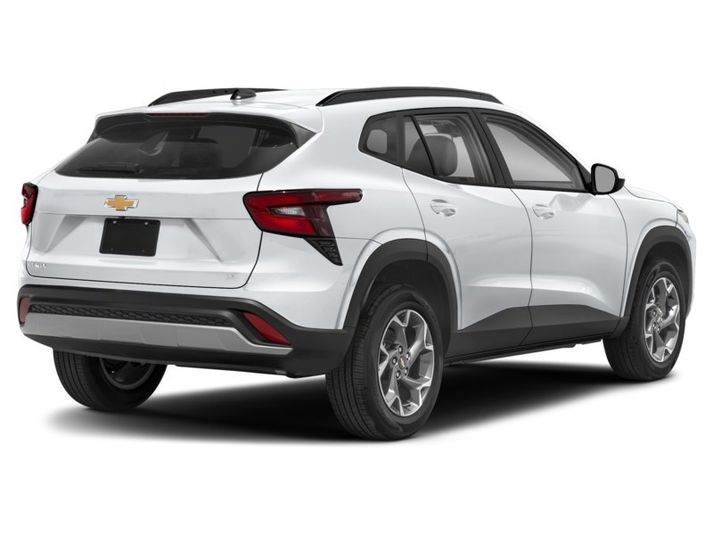 2026 Chevrolet Trax FWD 4dr 1RS Exterior Shot 2