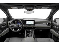 2025 Chevrolet Colorado 4WD Crew Cab ZR2 Interior Shot 6