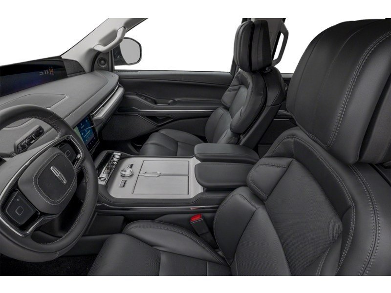 2027 Lincoln Navigator Reserve 4x4 Interior Shot 4
