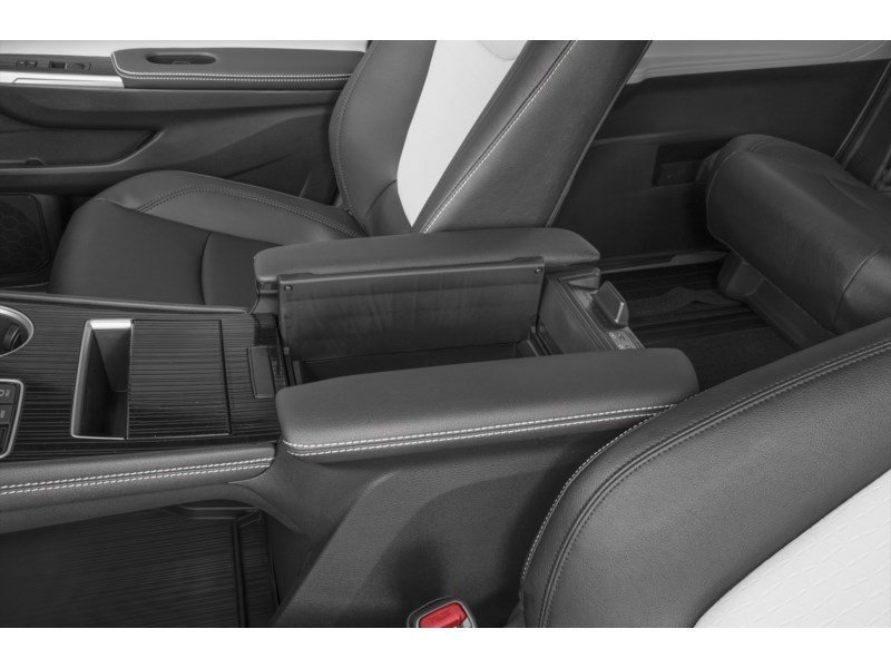 2026 Toyota Sienna XSE 7-Passenger FWD Interior Shot 7