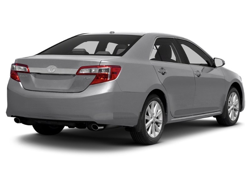 2012 Toyota Camry 4dr Sdn V6 Auto XLE Classic Silver Metallic  Shot 8