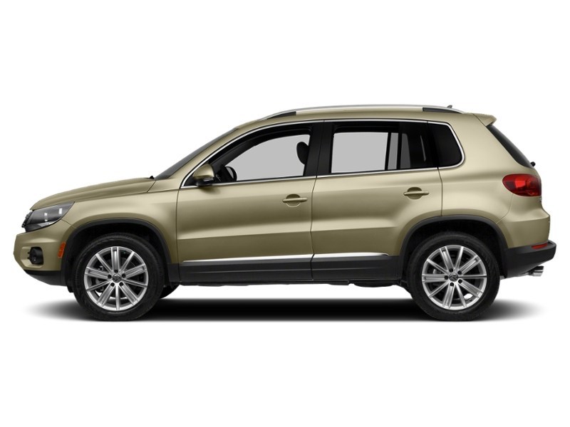 2012 Volkswagen Tiguan 4dr Auto Comfortline 4Motion White Gold Metallic  Shot 21