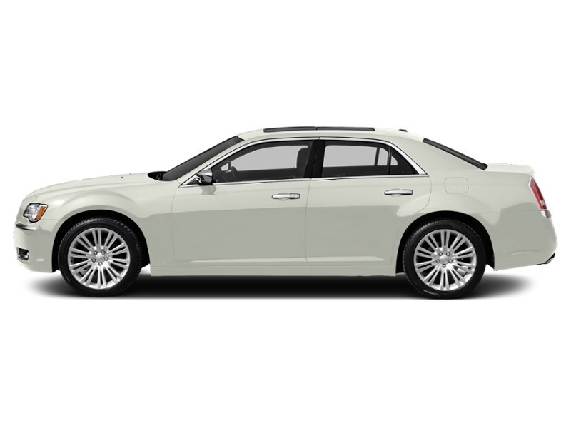 2013 Chrysler 300 4dr Sdn Touring RWD Bright White Clearcoat  Shot 41