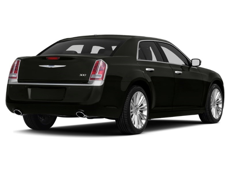 2013 Chrysler 300 4dr Sdn Touring RWD