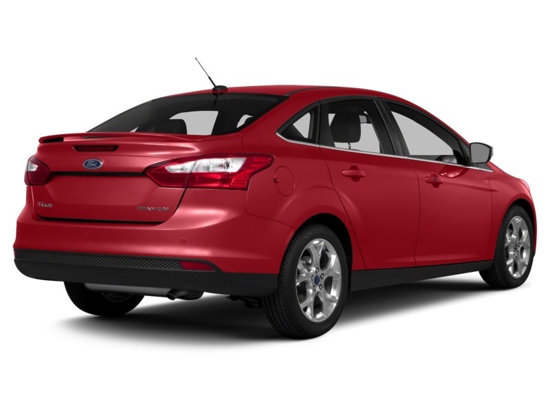 2014 Ford Focus 4dr Sdn SE Ruby Red Tinted Clearcoat  Shot 20