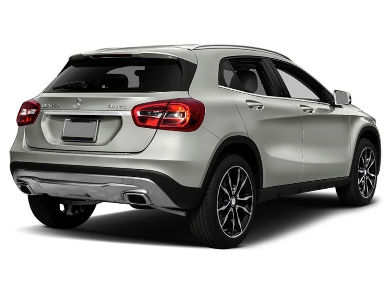 2015 Mercedes-Benz GLA-Class 4MATIC 4dr GLA 250 Colour Shot 2
