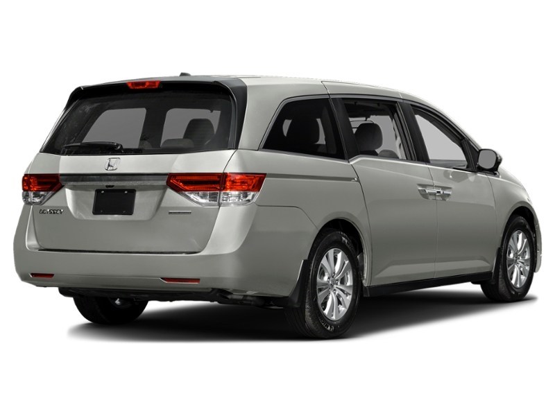 2016 Honda Odyssey 4dr Wgn SE Lunar Silver Metallic  Shot 13
