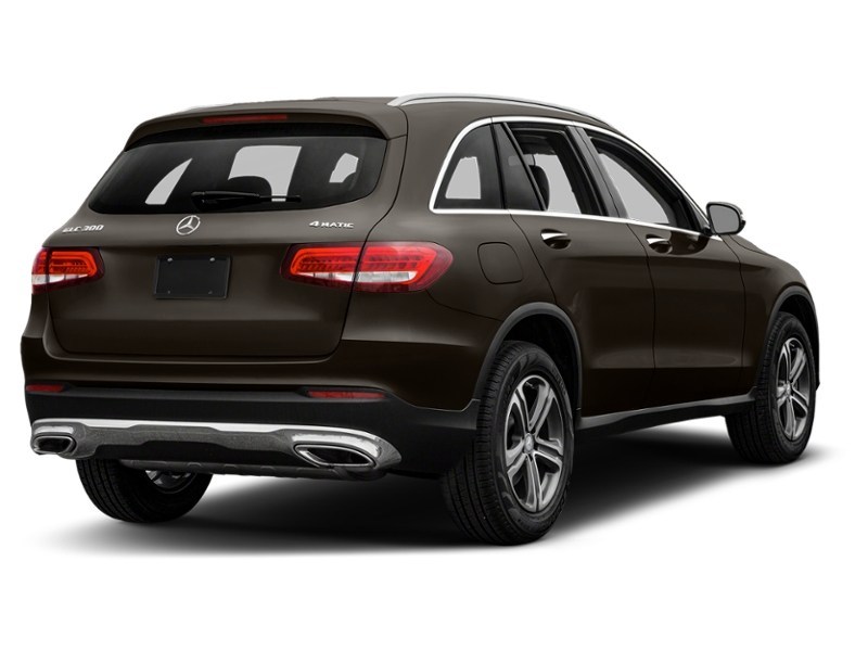 2018 Mercedes-Benz GLC 300 GLC 300 4MATIC SUV Citrine Brown Metallic  Shot 32