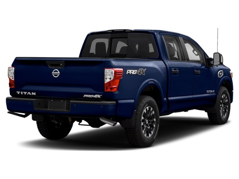 2018 Nissan Titan 4x4 Crew Cab PRO-4X Deep Blue Pearl  Shot 26