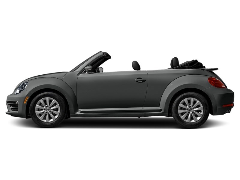 2018 Volkswagen Beetle Trendline Auto Platinum Grey Metallic w/Black Roof  Shot 23