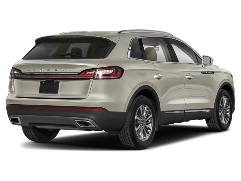 2022 Lincoln Nautilus Reserve AWD Ceramic Pearl  Shot 30