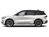 2026 Lincoln Nautilus Reserve AWD White Platinum Metallic Tri-Coat  Shot 5